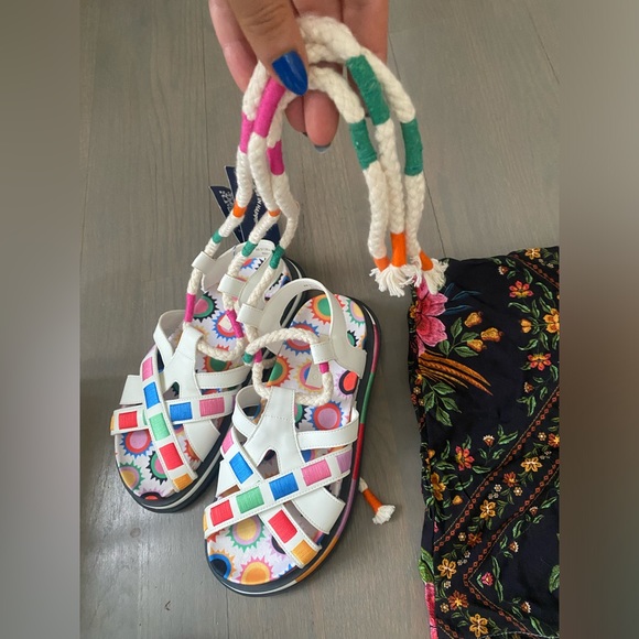 Farm Rio Sunset Anatomic rope detail white sandal Size 8 - Picture 6 of 7